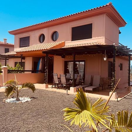 拉哈雷斯Casa Alaia别墅 外观 照片